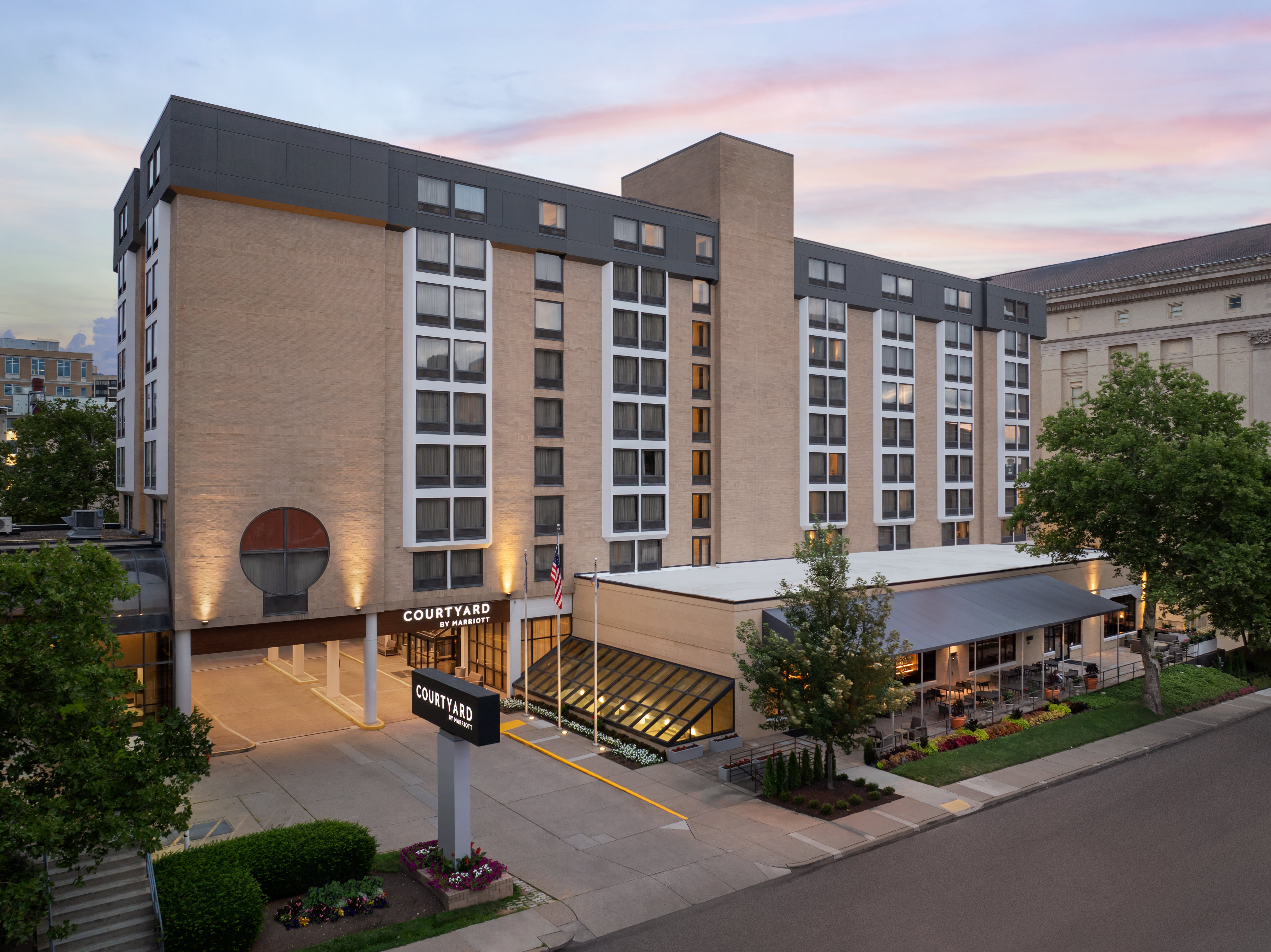 Courtyard by Marriott Pittsburgh University Center 